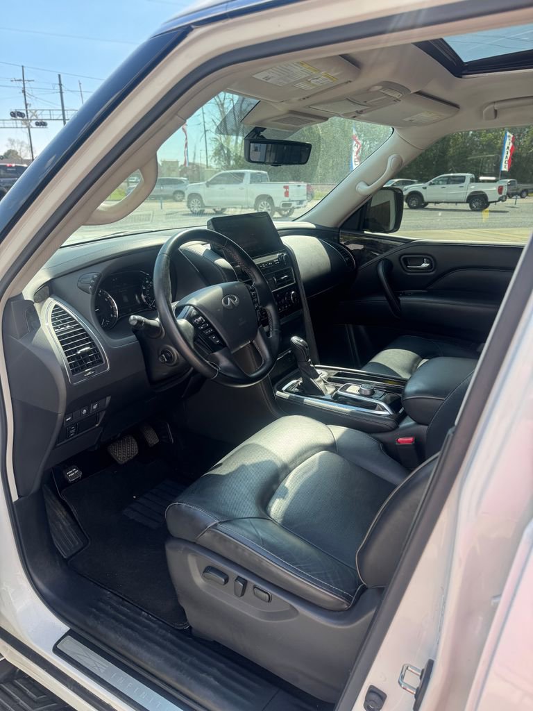 Used 2024 INFINITI QX80 Luxe image 10