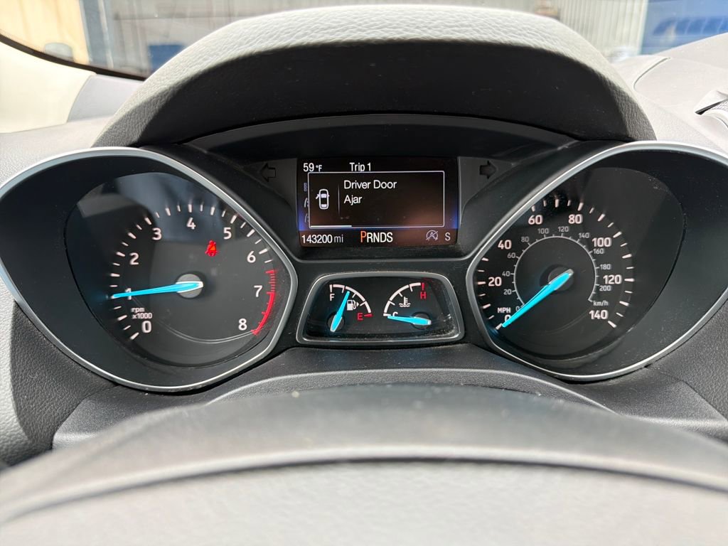 Used 2017 Ford Escape Titanium FWD image 27
