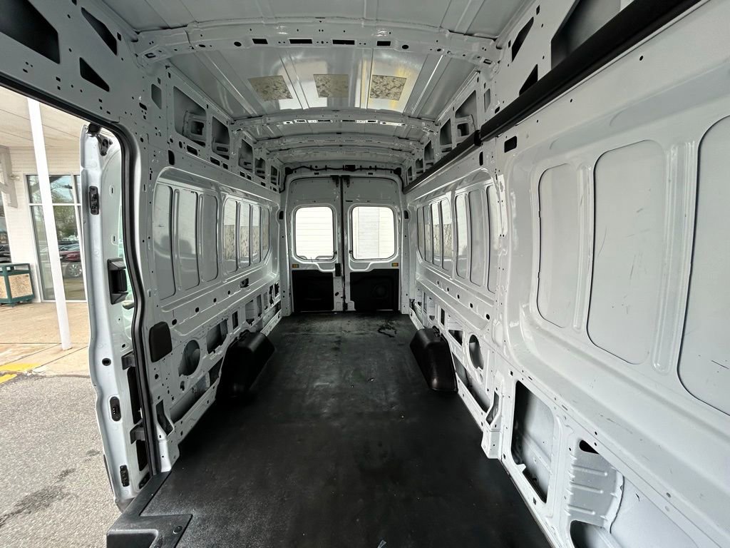 Used 2021 Ford Transit 350 148 High Roof Extended image 13