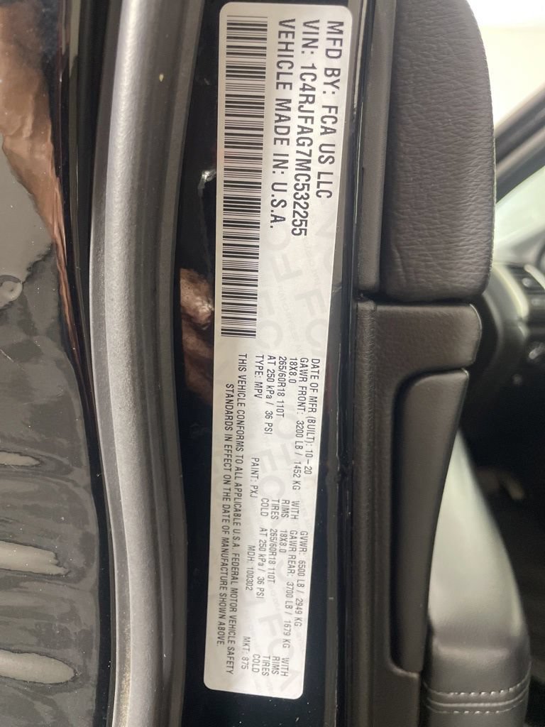 Certified 2021 Jeep Grand Cherokee Laredo X AWD/4WD image 13