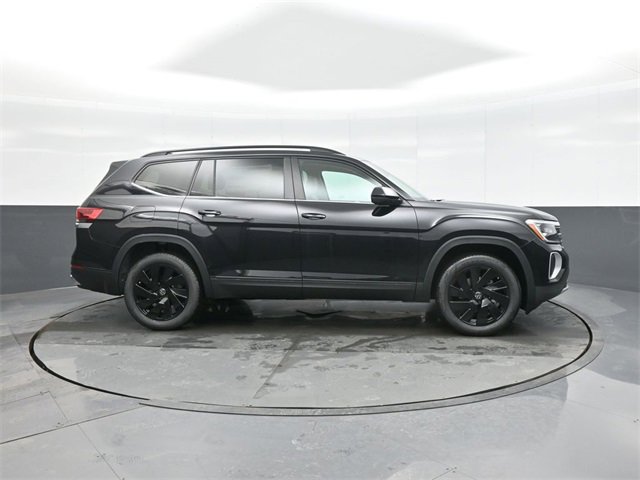 New 2026 Volkswagen Atlas SE image 8