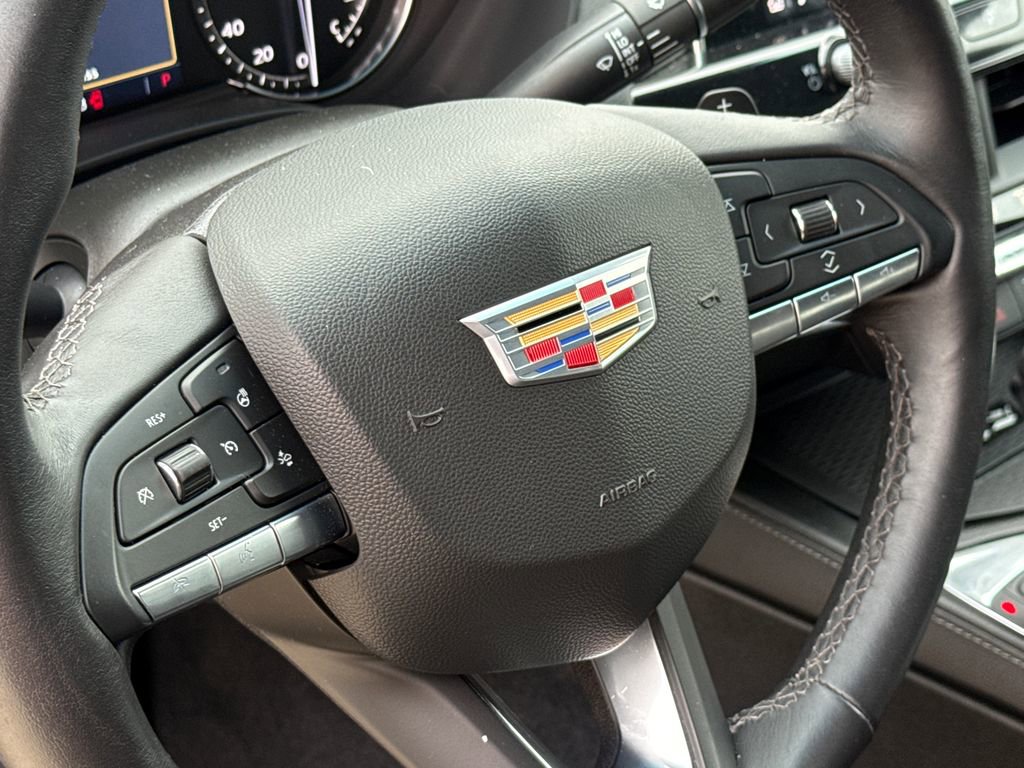 Used 2025 Cadillac CT4 Luxury RWD image 31
