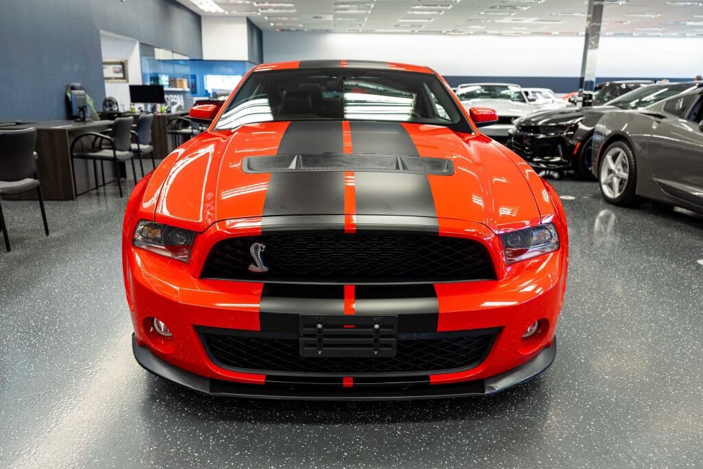 Used 2012 Ford Mustang Shelby GT500 w/ Electronics Pkg RWD image 2