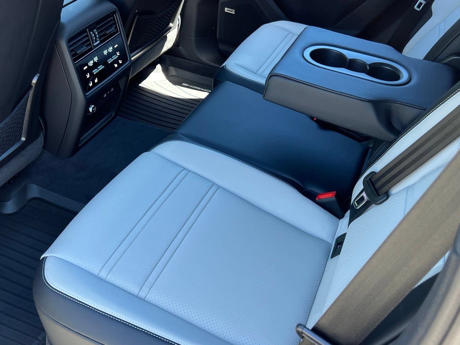 New 2026 Porsche Cayenne AWD/4WD image 20
