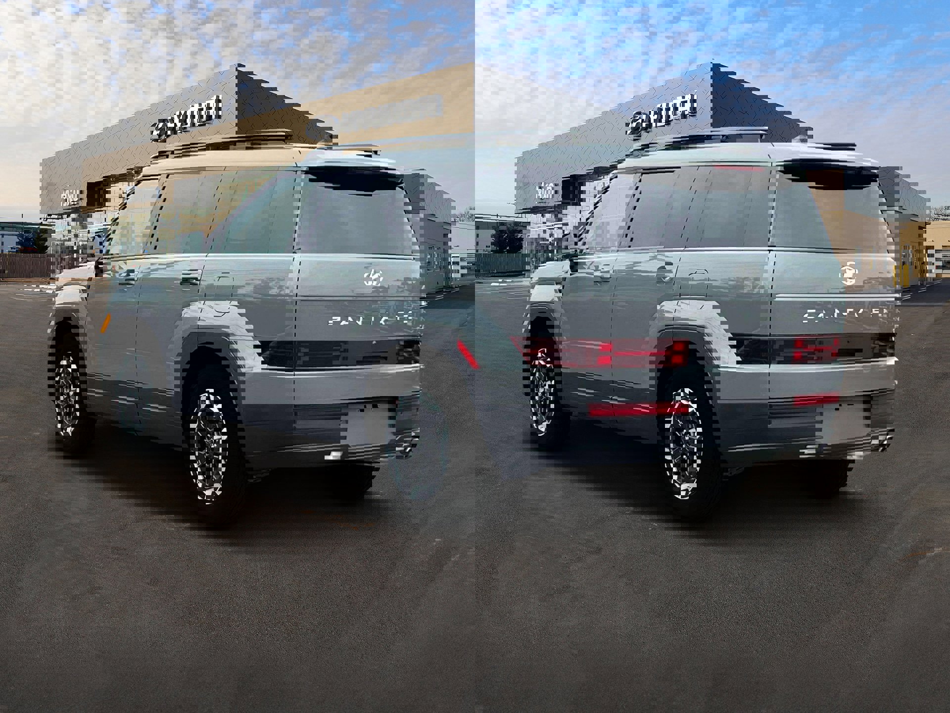 Used 2025 Hyundai Santa Fe SEL image 5