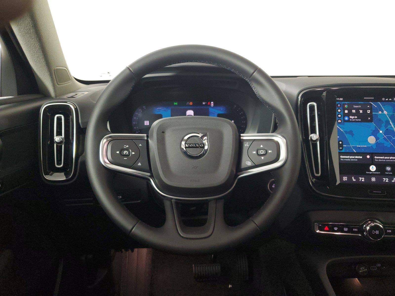 New 2026 Volvo XC40 B4 Plus w/ Protection Package Premier FWD image 16