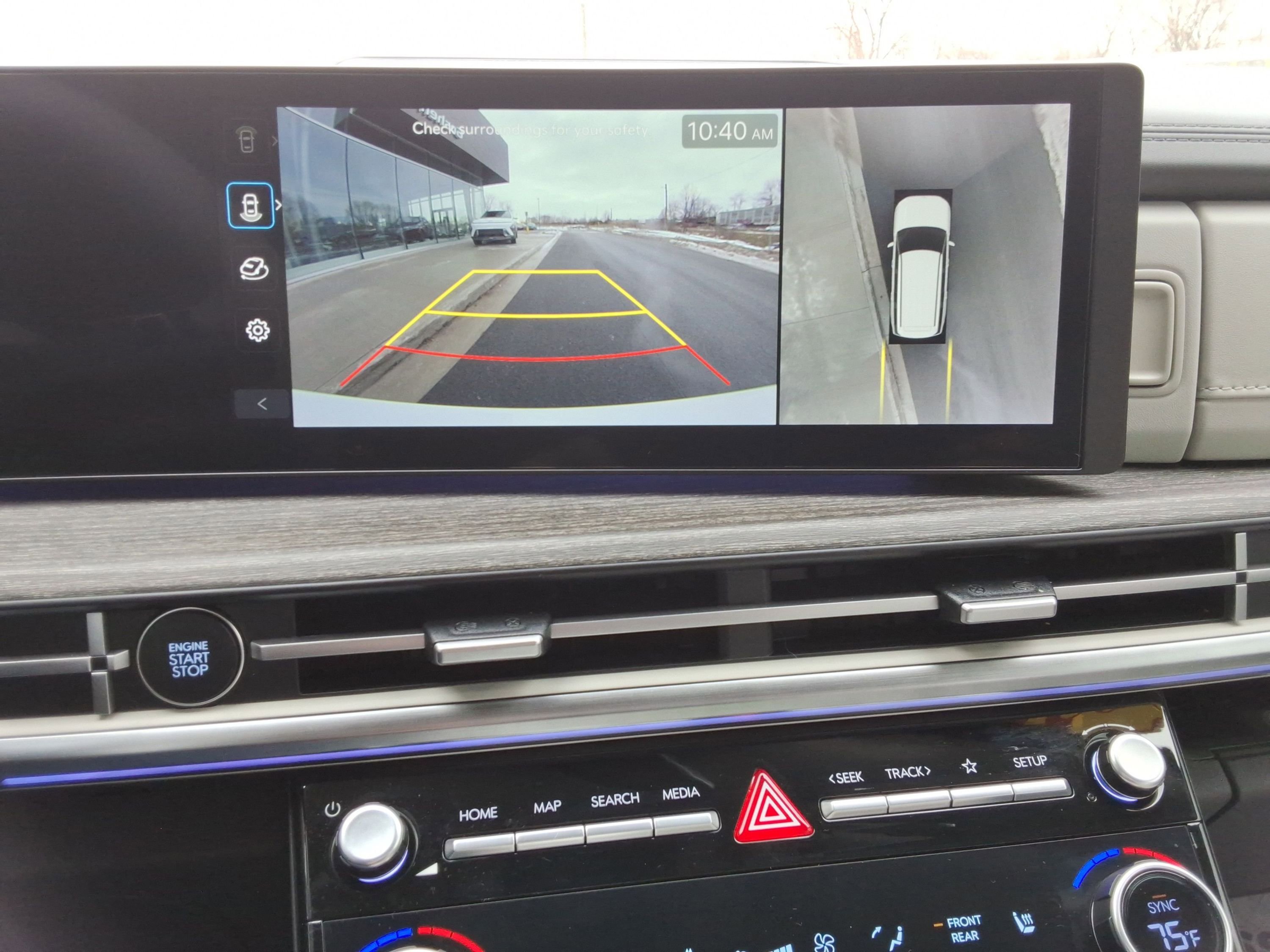 Used 2025 Hyundai Santa Fe Limited image 16