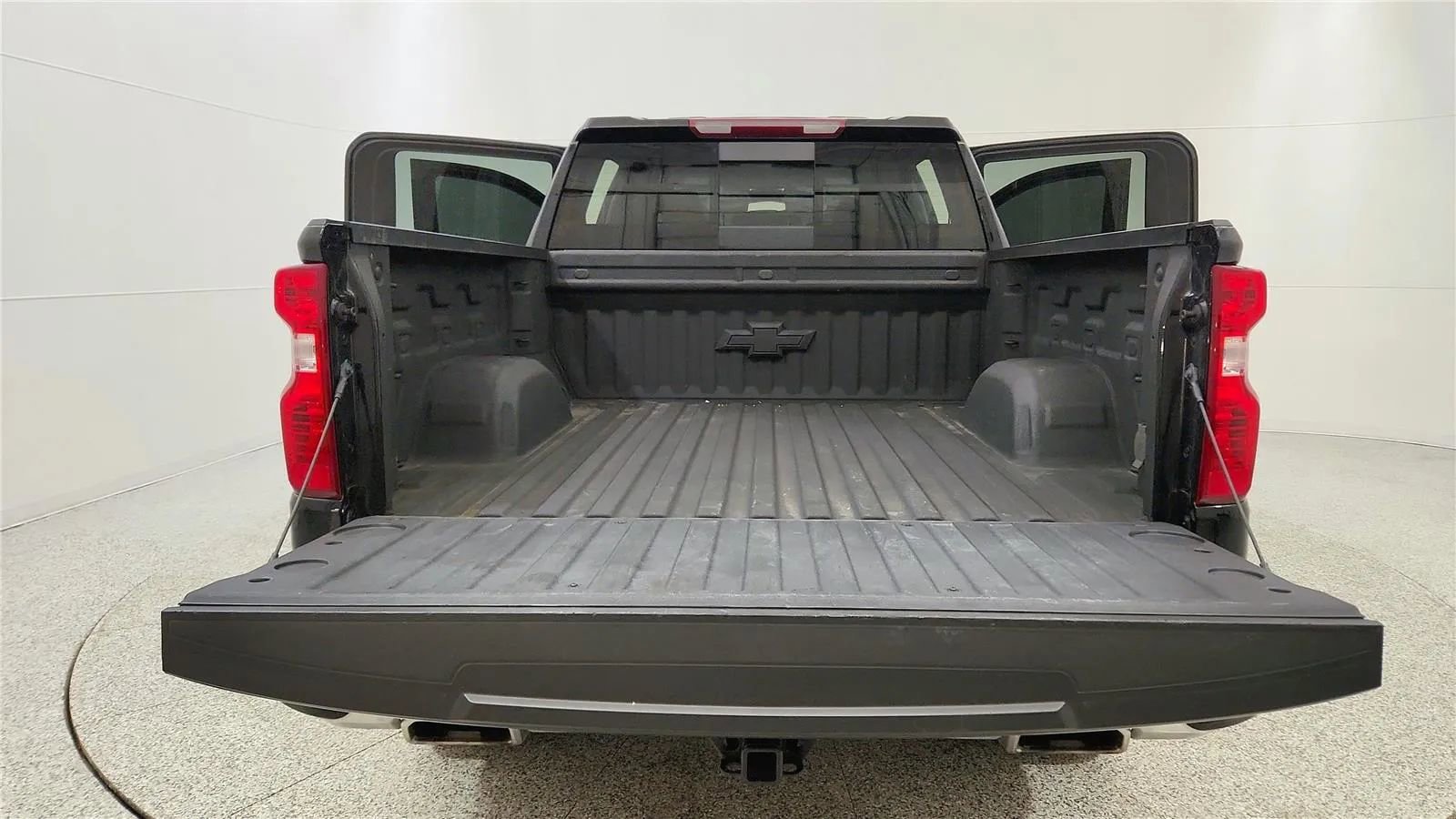 Used 2023 Chevrolet Silverado 1500 LT image 18