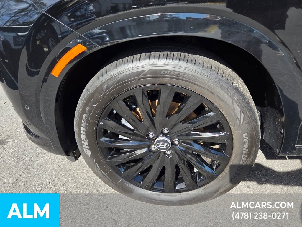 Used 2025 Hyundai Palisade Calligraphy image 3