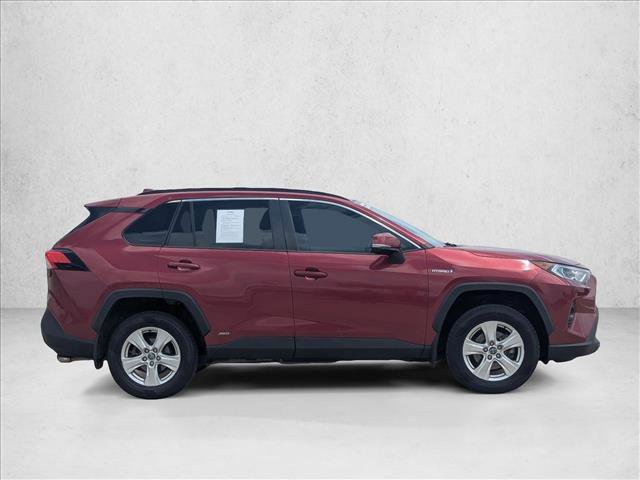 Used 2021 Toyota RAV4 XLE w/ Convenience Package image 4