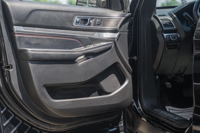 Used 2018 Ford Explorer Sport w/ Equipment Group 401A AWD/4WD image 45