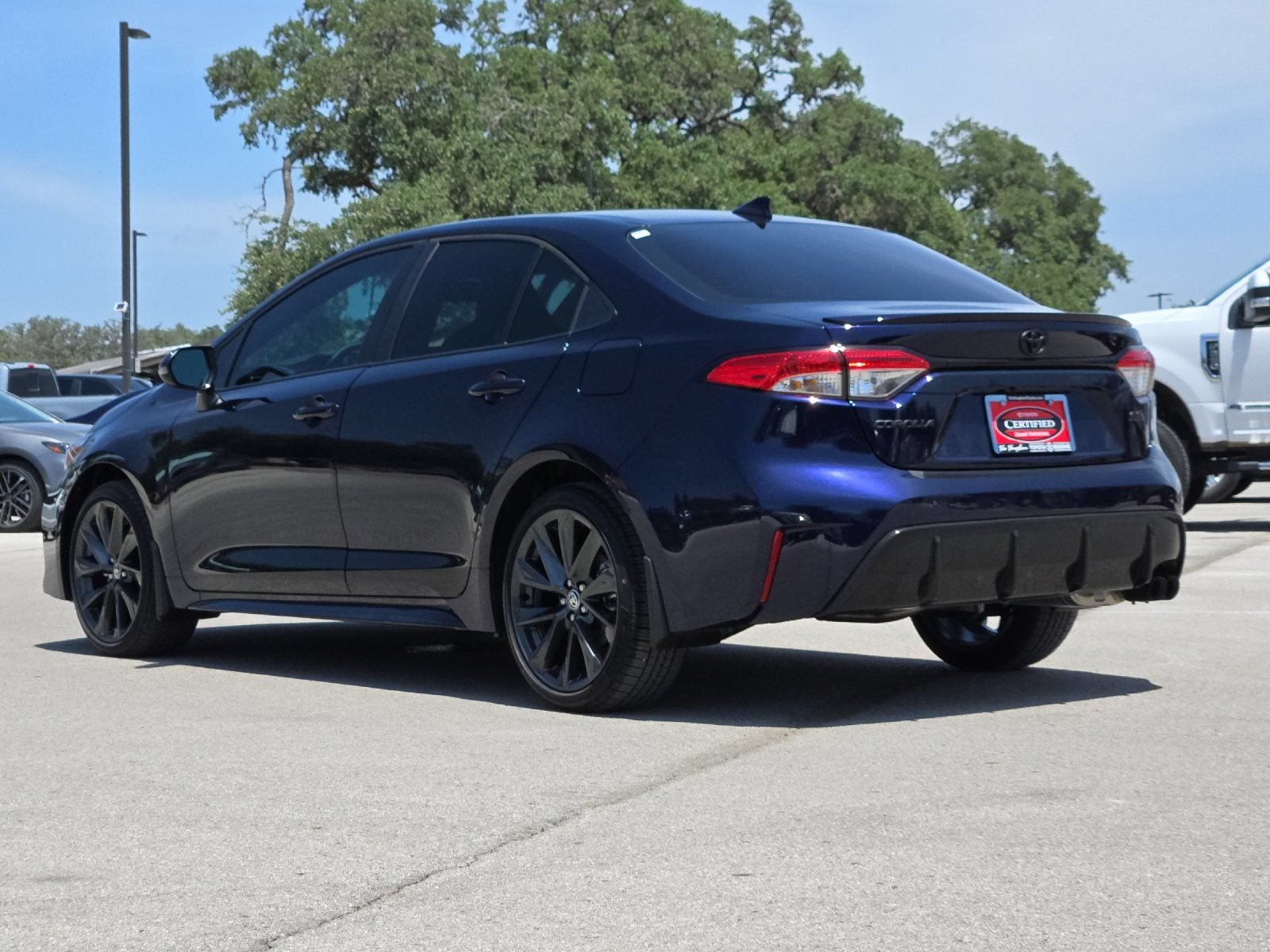 Certified 2026 Toyota Corolla SE FWD image 3