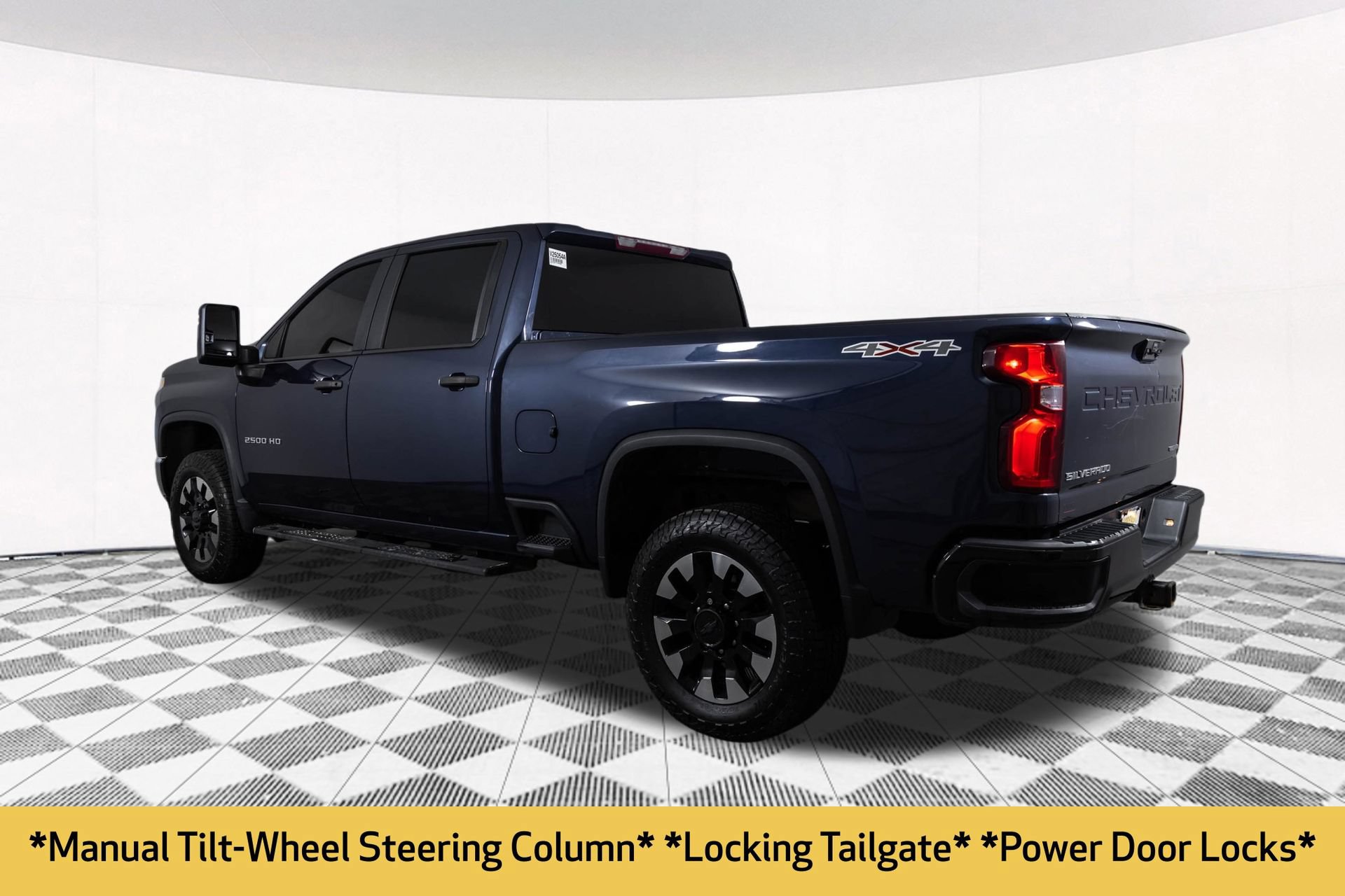 Used 2020 Chevrolet Silverado 2500 Custom w/ Custom Value Package AWD/4WD image 15