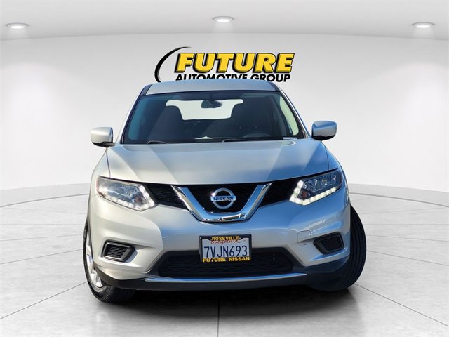 Used 2016 Nissan Rogue S image 2