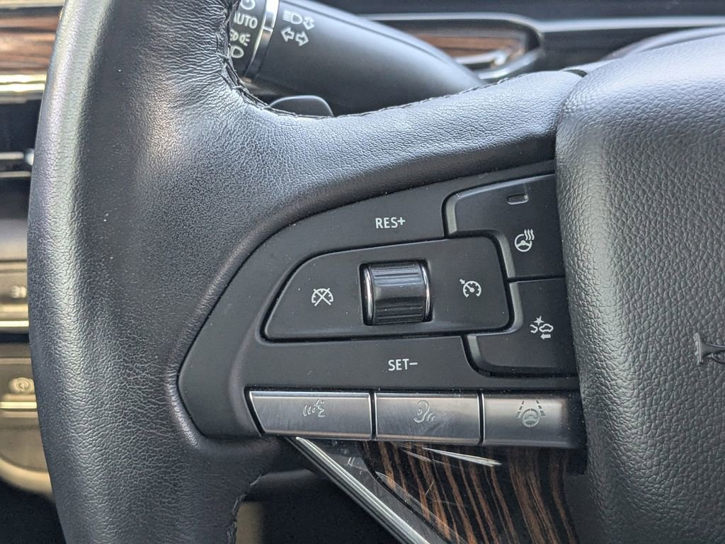 Used 2023 Cadillac Escalade ESV Premium Luxury image 29