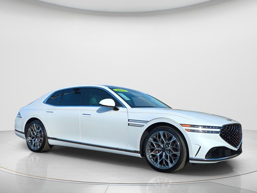 Used 2025 Genesis G90 3.5T image 2