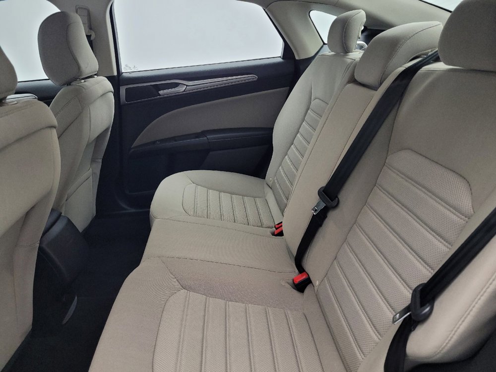 Used 2020 Ford Fusion S image 18