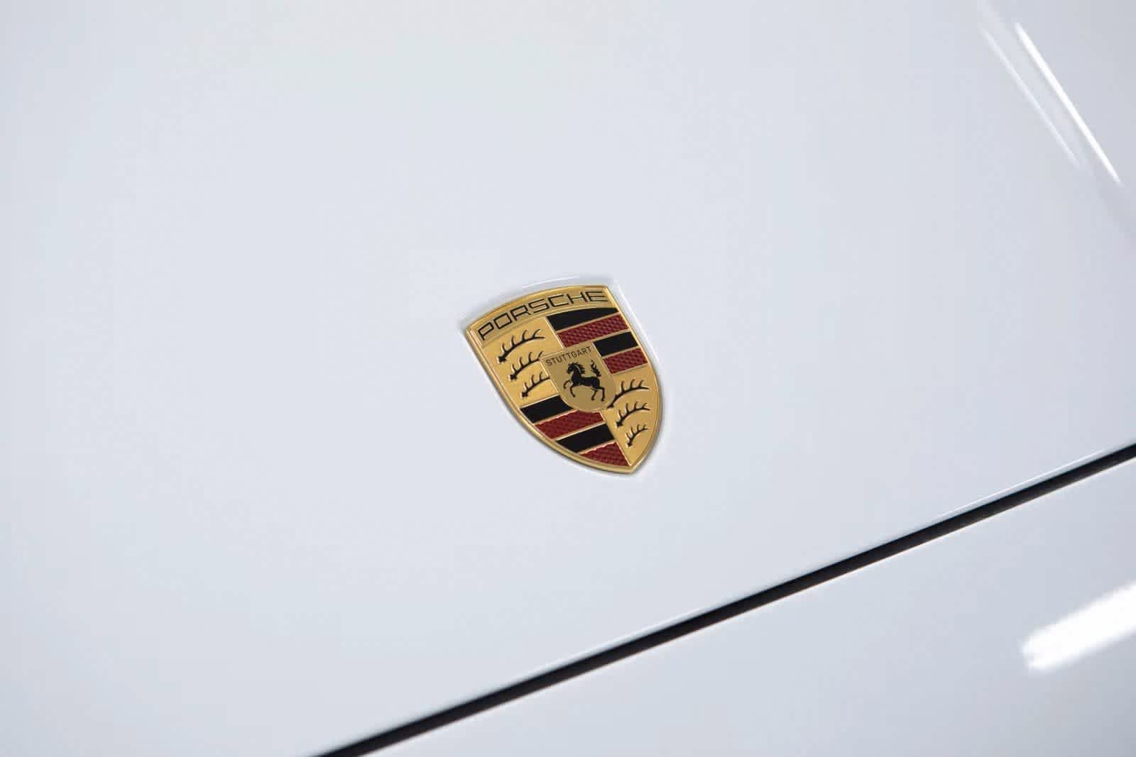 Certified 2025 Porsche Cayenne Coupe image 35