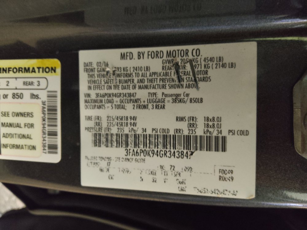 Used 2016 Ford Fusion Titanium FWD image 33