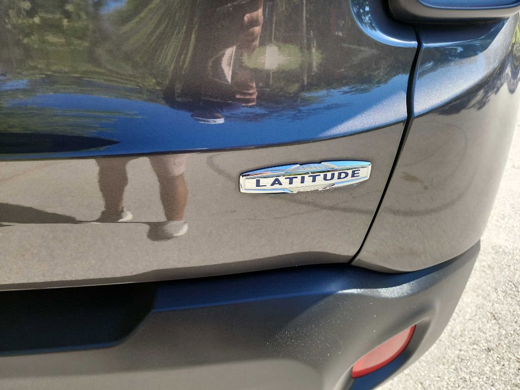 Used 2018 Jeep Renegade Latitude image 7