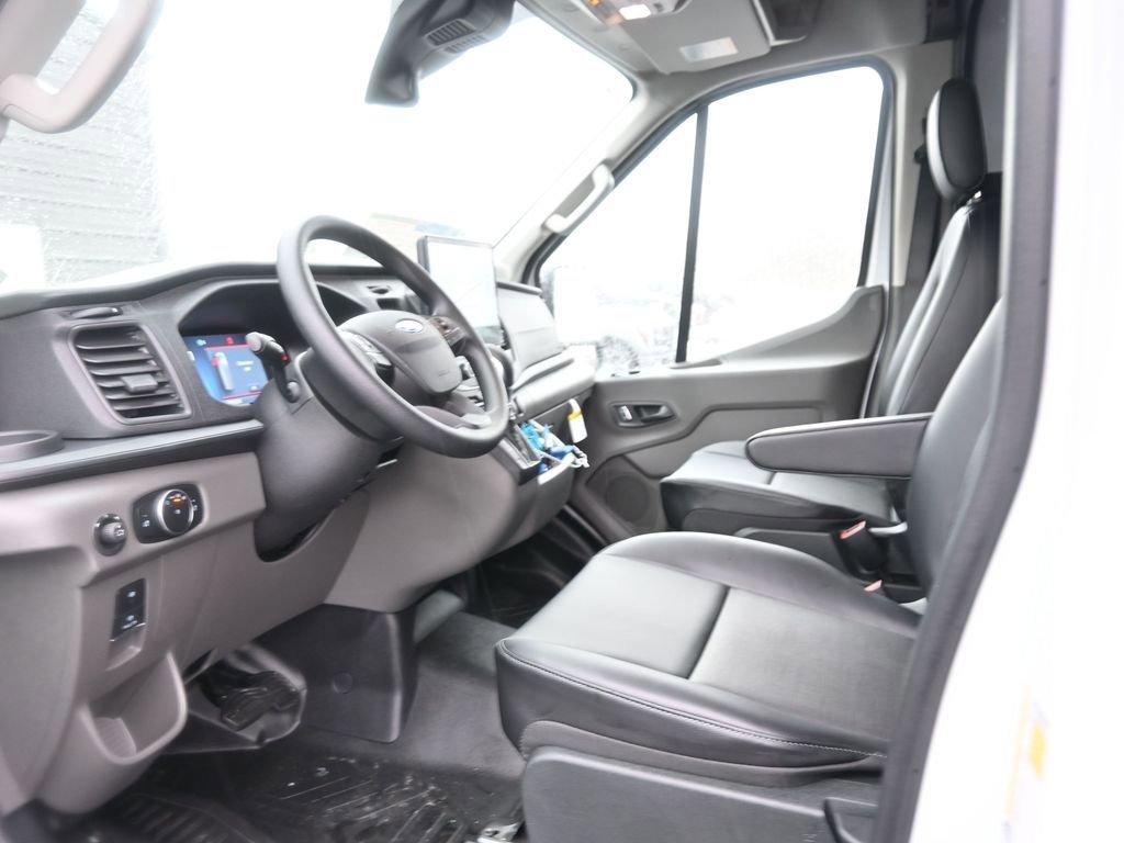 New 2026 Ford Transit 250 148 Medium Roof w/ Load Area Protection Package image 26
