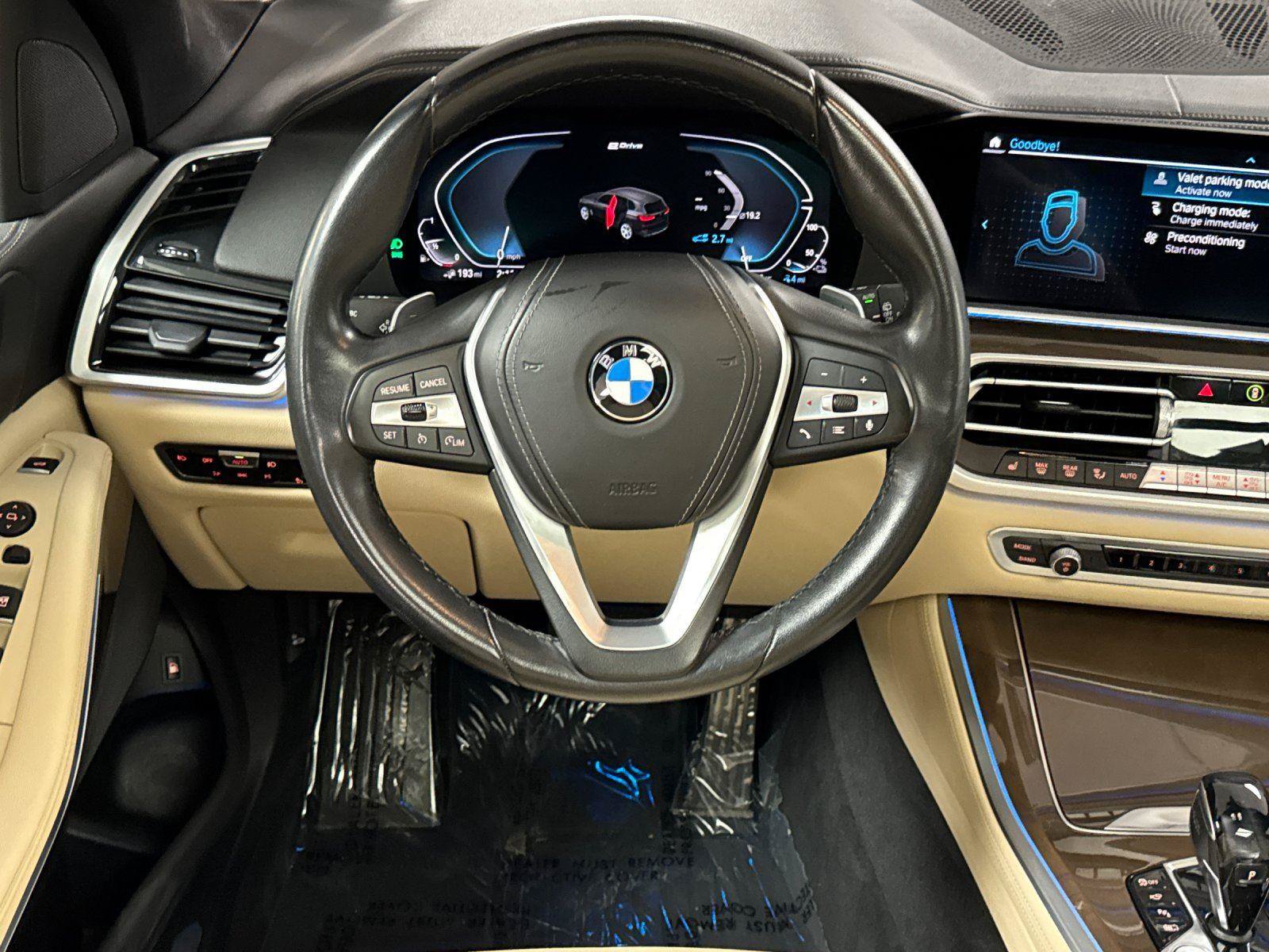 Used 2021 BMW X5 xDrive45e w/ Parking Assistance Package AWD/4WD image 13
