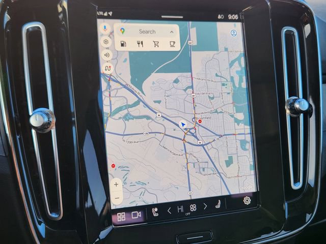 Certified 2023 Volvo XC40 B5 Ultimate w/ Climate Package image 23