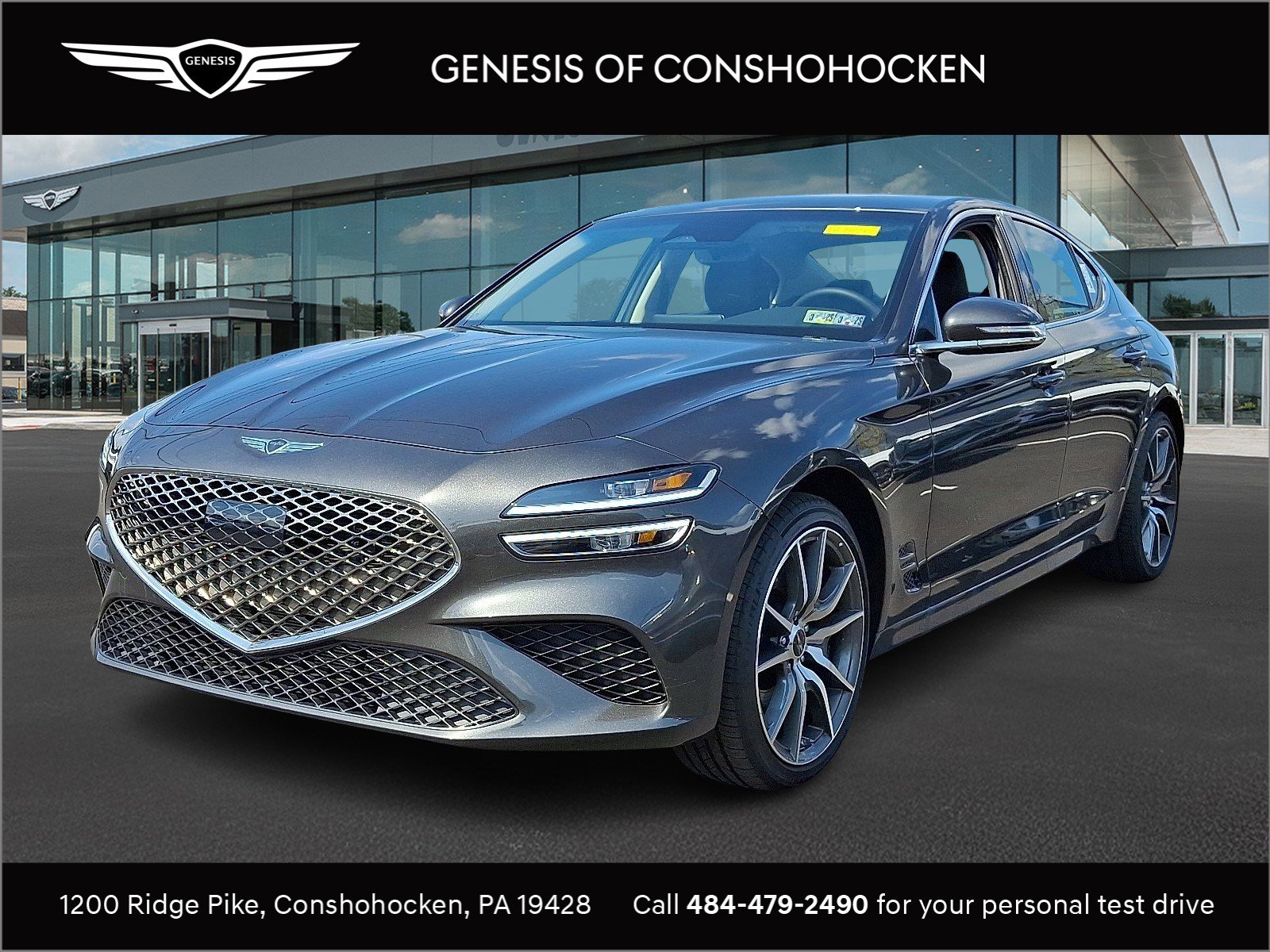 Used 2025 Genesis G70 2.5T image 1