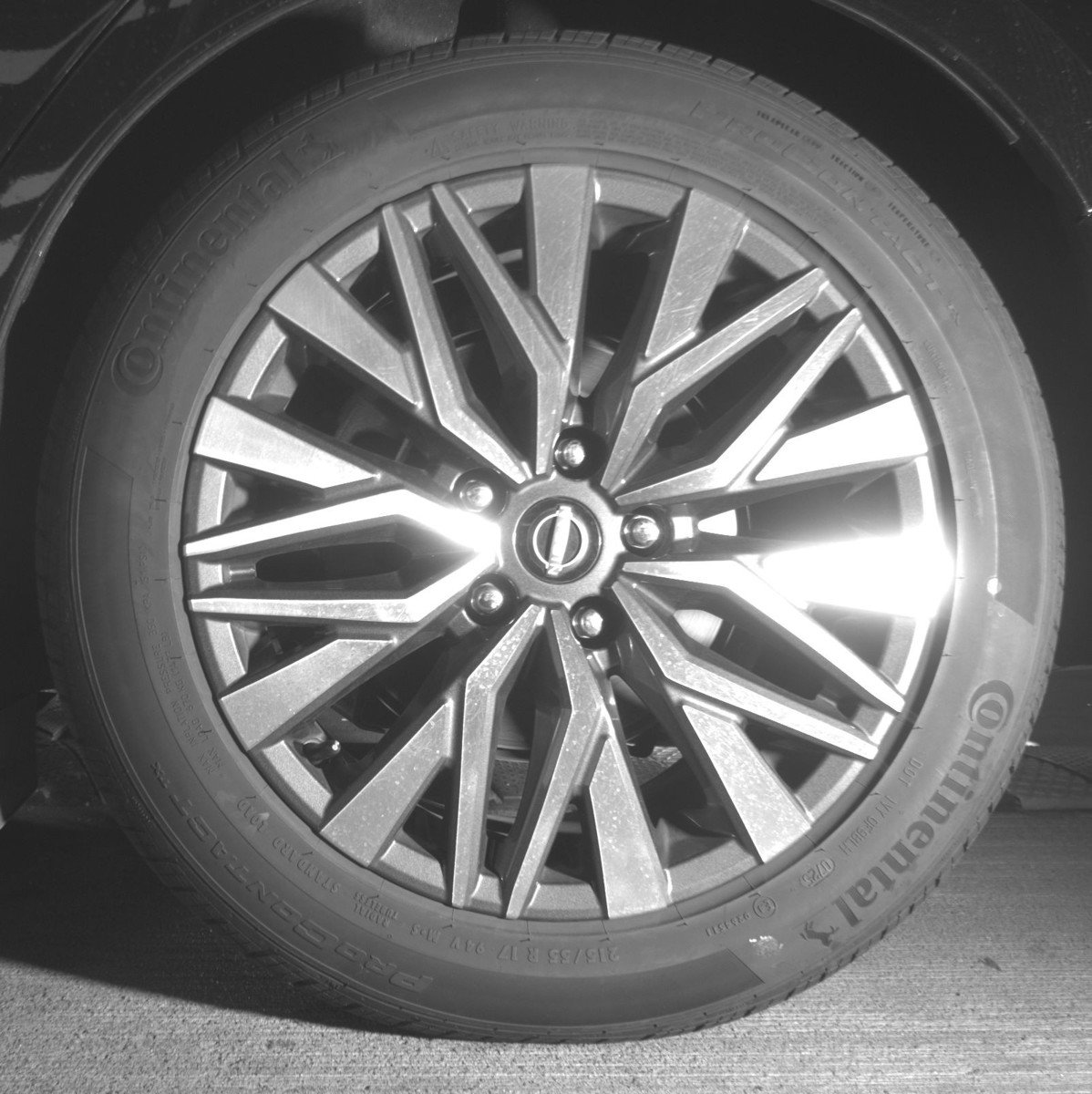 Used 2025 Nissan Altima 2.5 SV FWD image 14