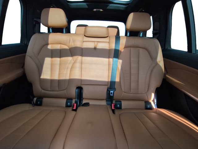 Used 2022 BMW X7 xDrive40i w/ Executive Package AWD/4WD image 22