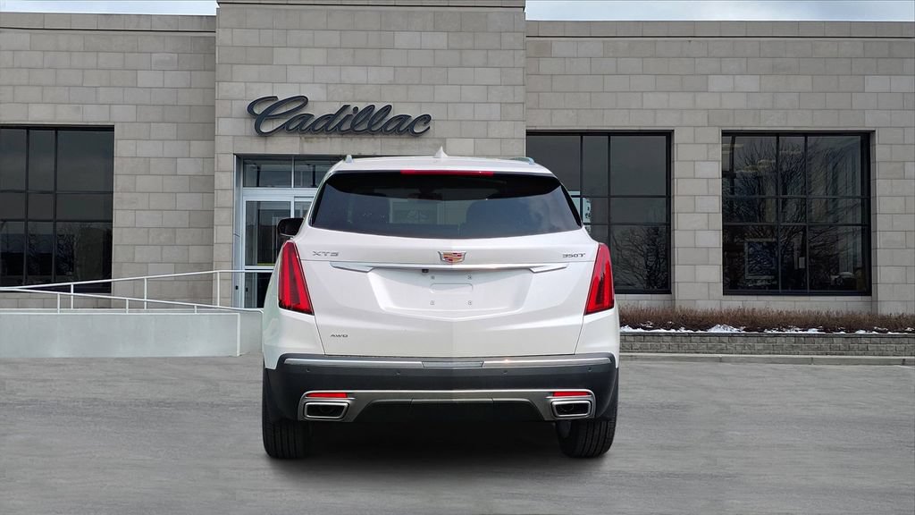 New 2025 Cadillac XT5 Premium Luxury w/ LPO, Floor Liner Package AWD/4WD image 7