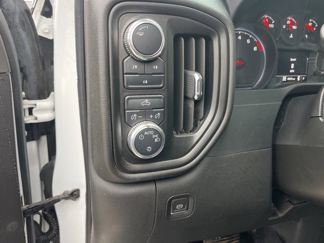 Used 2023 GMC Sierra 2500 Pro w/ Convenience Package image 16