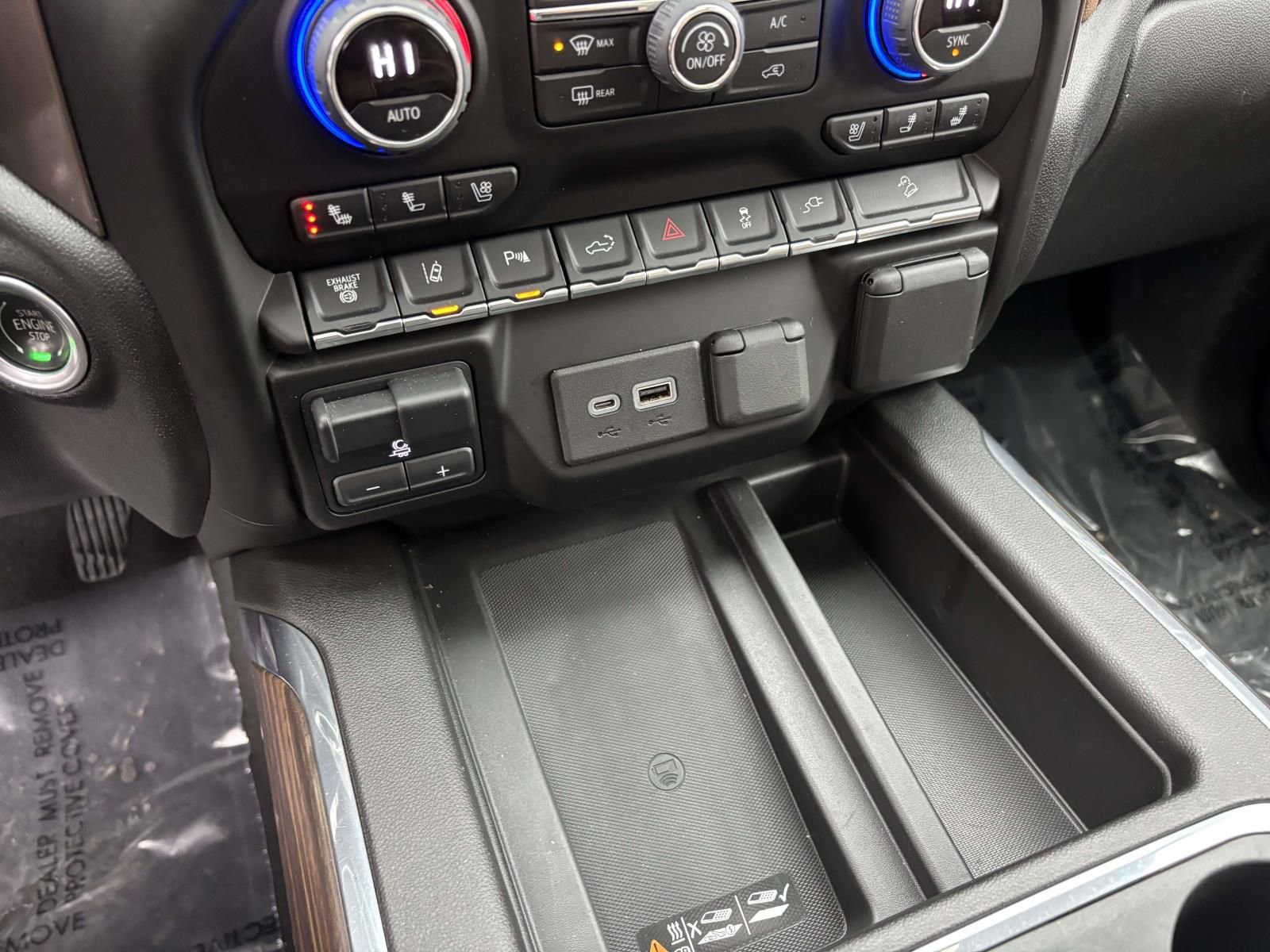 Used 2022 Chevrolet Silverado 3500 High Country w/ Z71 Off-Road Package image 26