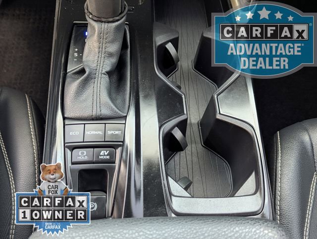 Used 2025 Toyota Camry SE w/ Convenience Package image 9