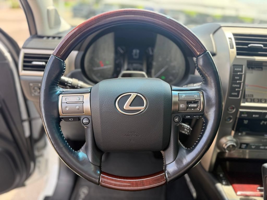 Used 2018 Lexus GX 460 Luxury AWD/4WD image 11