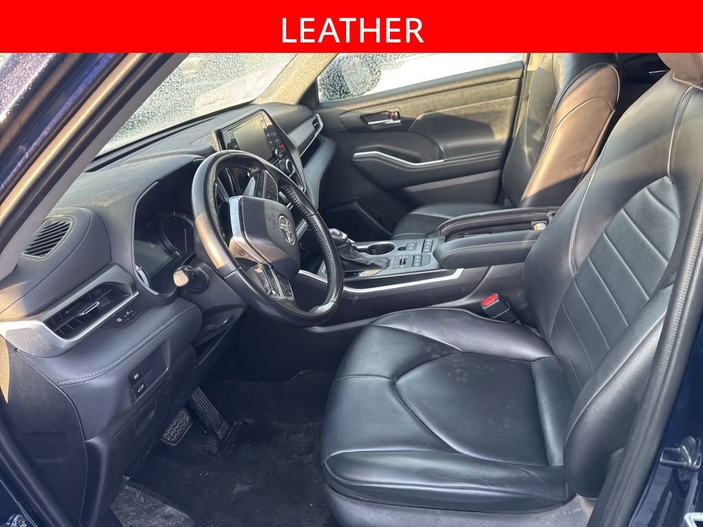 Used 2021 Toyota Highlander XLE image 5