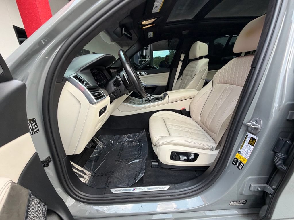 Used 2023 BMW X5 M50i w/ Executive Package AWD/4WD image 28