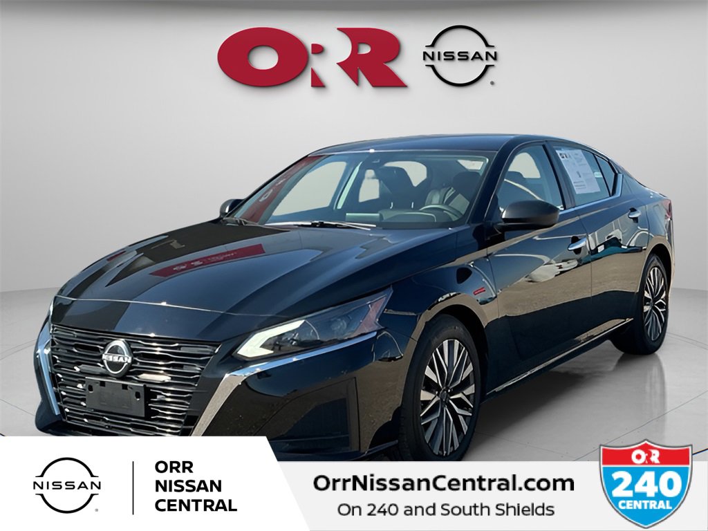 Used 2024 Nissan Altima 2.5 SV
