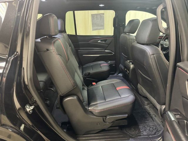 Used 2024 Chevrolet Traverse RS w/ LPO, Floor Liner Package image 39