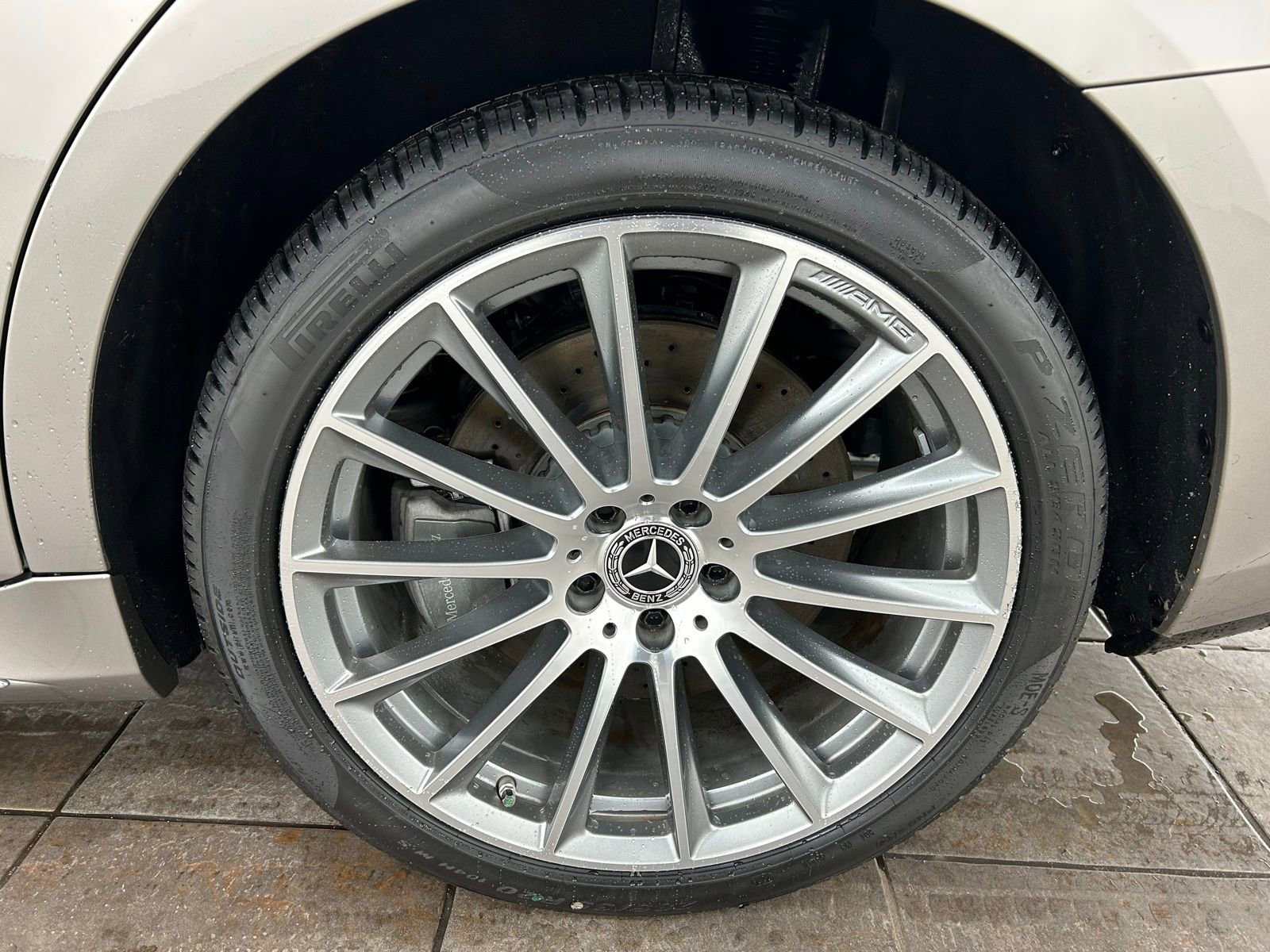 Used 2022 Mercedes-Benz S 580 4MATIC Sedan w/ AMG Line Package image 38