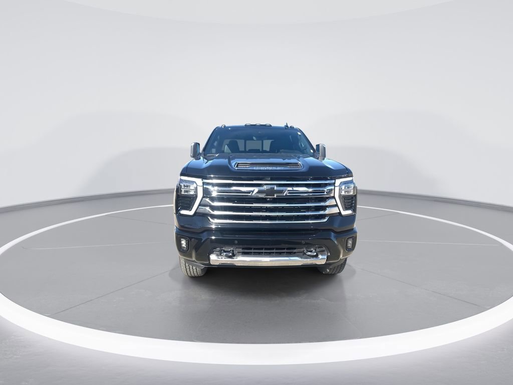 Used 2025 Chevrolet Silverado 2500 High Country w/ High Country Premium Package image 3