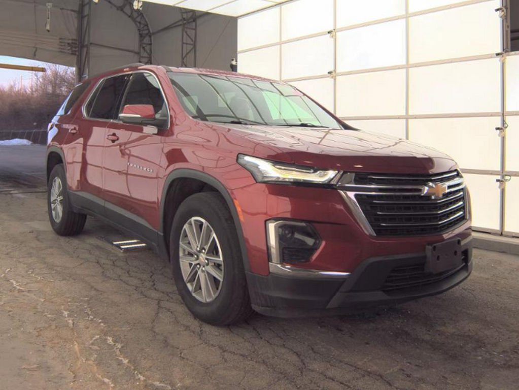 Used 2023 Chevrolet Traverse LT image 4
