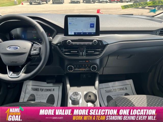 Used 2025 Ford Escape Active w/ Cold Weather Package AWD/4WD image 15