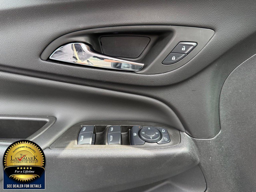 Used 2024 Chevrolet Equinox LT FWD image 8