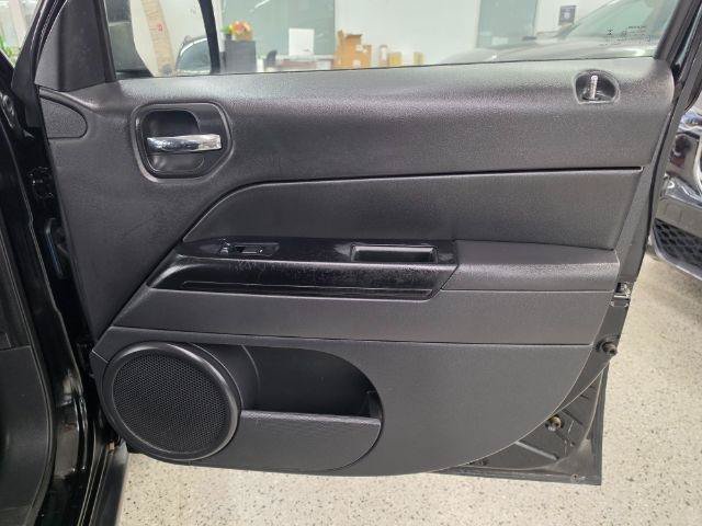 Used 2016 Jeep Patriot High Altitude FWD image 33