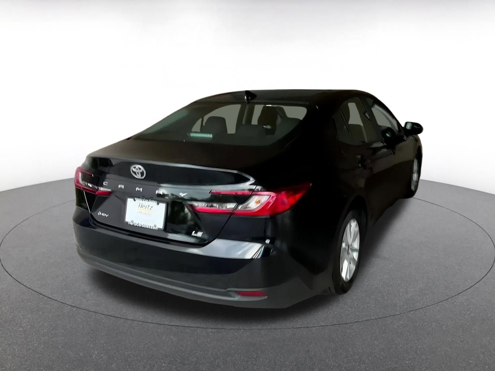 Used 2025 Toyota Camry LE image 14