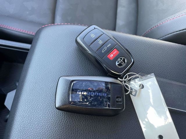 Used 2025 Toyota 4Runner TRD Pro image 32