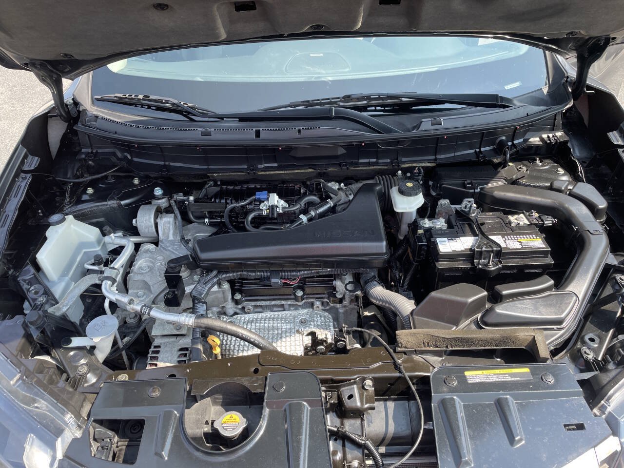 Used 2019 Nissan Rogue SL FWD image 24