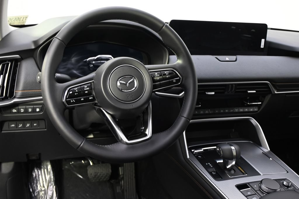 Used 2026 MAZDA CX-90 Plug-In Hybrid w/ Preferred AWD/4WD image 12