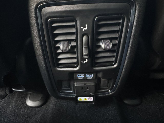 Used 2021 Jeep Grand Cherokee Limited image 12